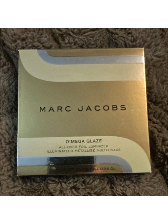 Marc Jacobs Other - Marc Jacobs Gold Foil Compact Luminizer